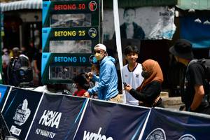 BIB: 
                            <button type="button" onclick="openModal(21897438)" class="btn btn-primary btn-sm float-right btn-popup" data-toggle="modal" data-target=".modal-high-quality">
                        <i class="fas fa-shopping-cart"></i> Add to Cart
                    </button>
                                            <button type="button" onclick="isThisMe(21897438, true)" class="btn btn-success btn-sm float-right btn-popup btn-isme hidden" data-toggle="tooltip" data-placement="bottom" title="นี่คือรูปของคุณใช่ไหม คลิกที่นี่เพื่อเอาเข้าอัลบั้ม">
                        <i class="fas fa-plus"></i> Add to album
                    </button>
                    <button type="button" onclick="isThisMe(21897438, false)" class="btn btn-warning btn-sm float-right btn-popup btn-isnotme hidden">
                        <i class="fas fa-ban"></i> Remove from album
                    </button>